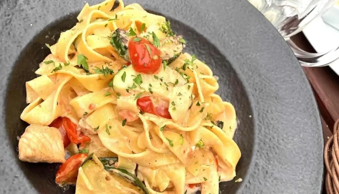 Mc Koloseum -  Tagliatelle - Bohosudovská 210
