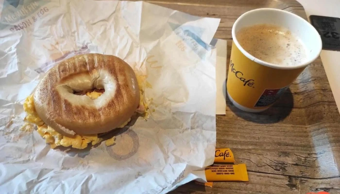 Mcdonalds Nejnovejsi - Jičínská 1350/iii