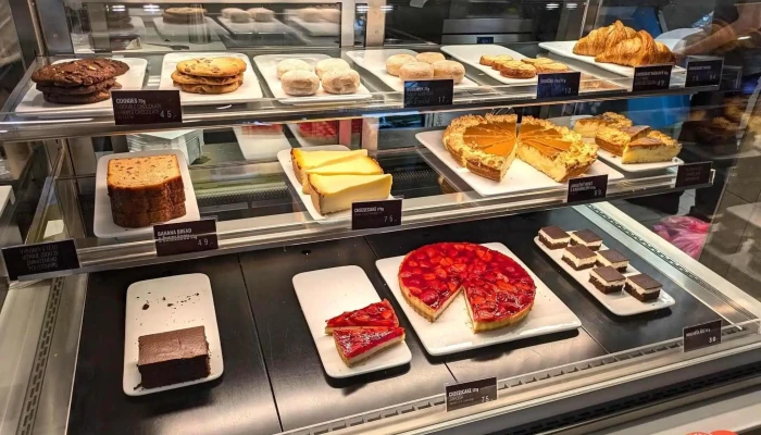 Mcdonalds Ovcary Vzhled A Atmosfera - Ovčáry-kolín 2