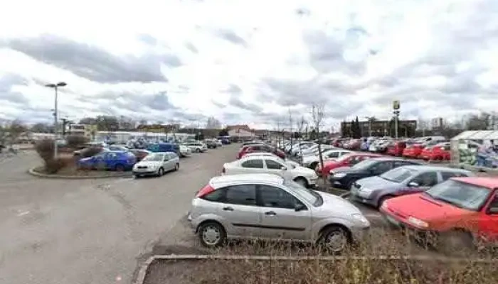 Mcdonalds Street View A 360deg - Italská 50