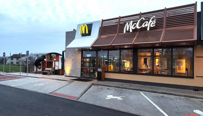 Mcdonalds Vse - Bratří Bendů 803