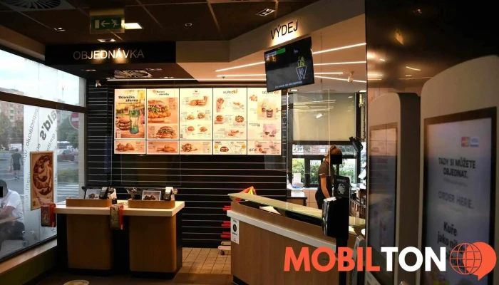 Mcdonalds Vzhled A Atmosfera - U Stadionu 1276 / Ii