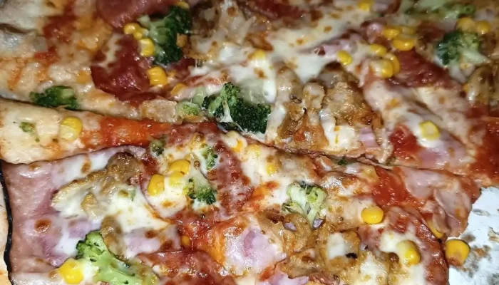 Mega Pizza -  Nejnovejsi - Plzeňská 475