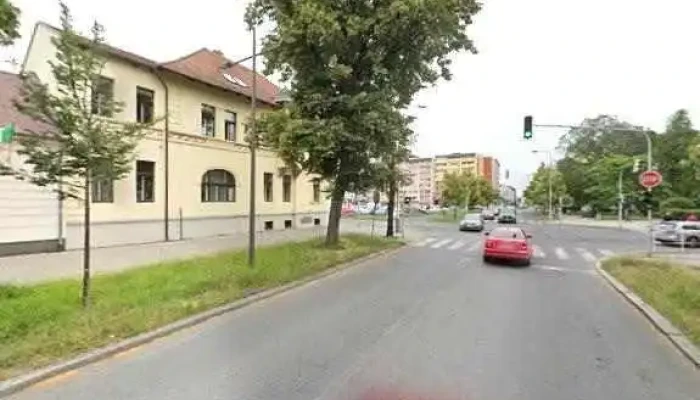 Mexicka Restaurace La Paz Kladno Street View A 360deg - Nám. Edvarda Beneše 1467