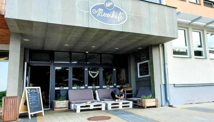Mezikafe Kavarna - Nám. 8. Května 335