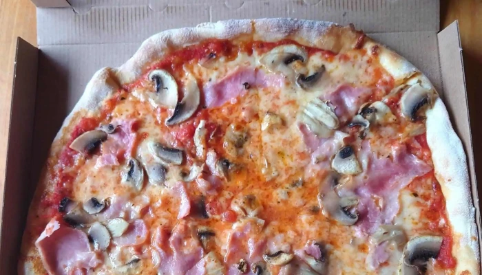 Minta Pizza Vino Instagram - Palachova 652