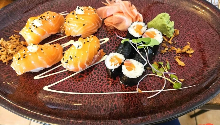 Mirasushi Poke Jidlo A Piti - Město