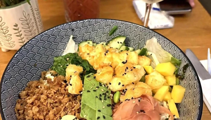 Mirasushi Poke Poke - Město