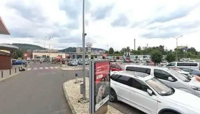 Mobilmajakcz Servis A Prodej Mobilu Cepkov Kaufland Zlin Street View A 360 - Tyršovo Nábř. 5496