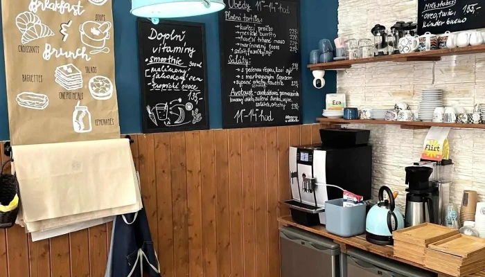 Moms Bakehouse Nejnovejsi - Vašatova 1398