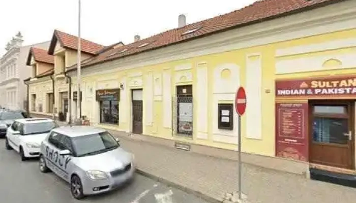 Moms Bakehouse Street View A 360deg - Vašatova 1398
