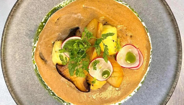 Monet Roberts Cafebistrot Jidlo A Piti - Husova 48