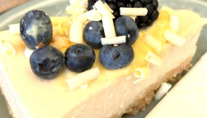 Monet Roberts Cafebistrot Restaurace - Husova 48
