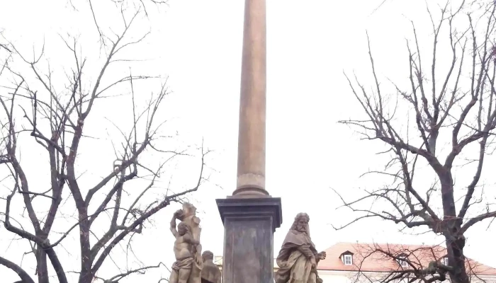 Morovy Sloup Instagram - Město