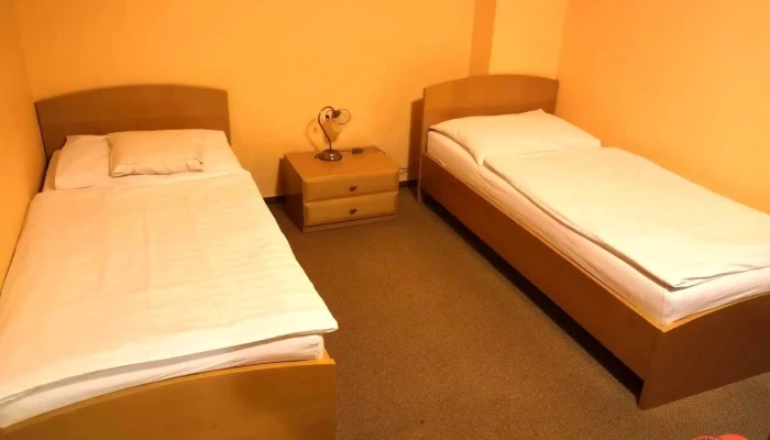 Motel U Krbu -  Pokoje - Vestec-jesenice U Prahy