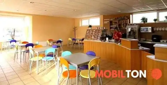 Myci Centrum Celakovice Uvnitr - Zálužská 147