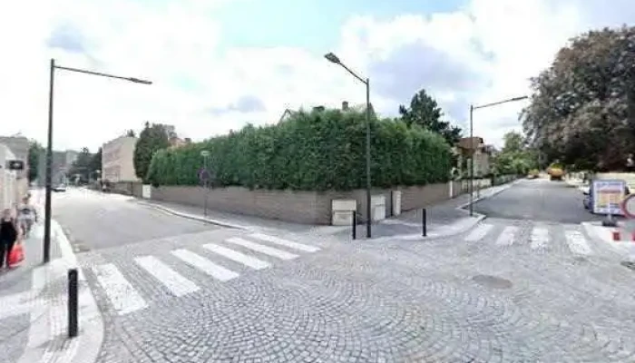 Na Baronce -  Street View A 360deg - Školní 102