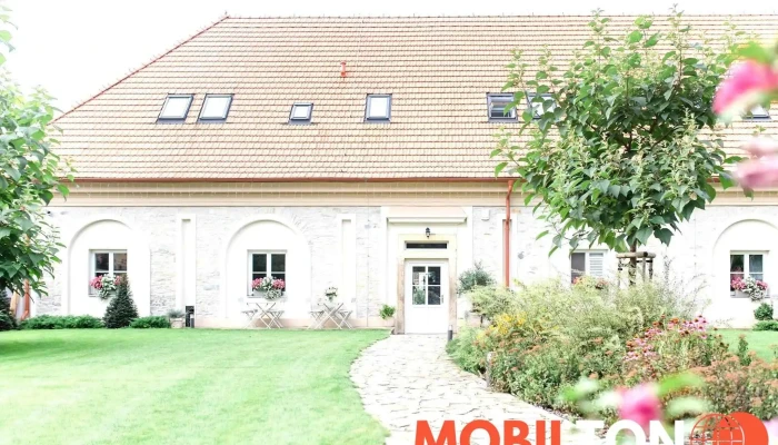Na Kmine Penzion Svatby Firemni Akce Exterier - Bedřicha Smetany 24