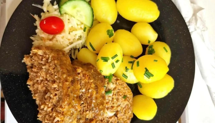 Na Plovarne Mseno Jidlo A Piti - Cinibulkova 372
