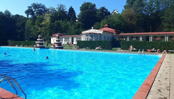 Na Plovarne Mseno Mestske Lazne - Cinibulkova 372