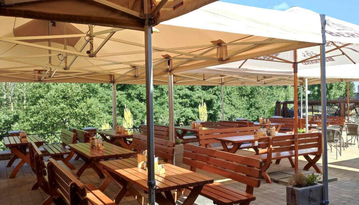 Nabrezni Terasy Restaurace A Penzion Vse - Nábřežní Ulice, Havlíčkovo Nám. 254/7