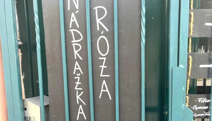Nadrazka Roza Bistro - Nádražní 89
