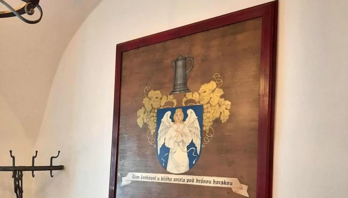 Naivni Restaurant Otevřeno Nyni - Kutnohorská 54