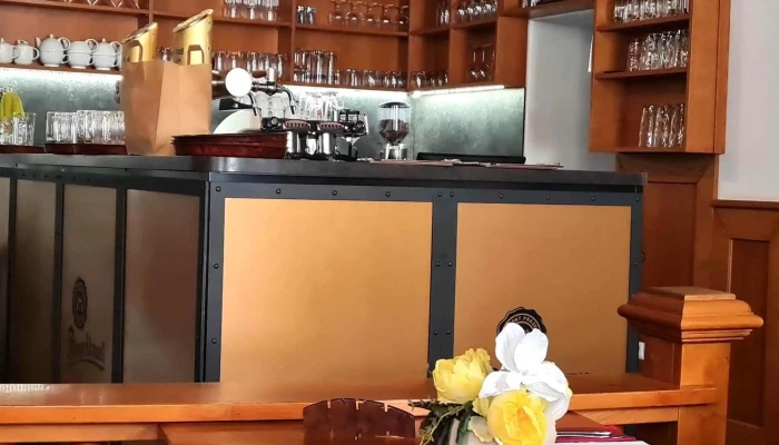 Naivni Restaurant česka Restaurace - Kutnohorská 54