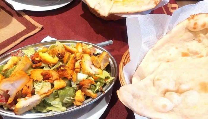 Namaste Bharat Indicka Restaurace Murgh Makhani - 1 Rakovník 1 Cz, Poštovní 194