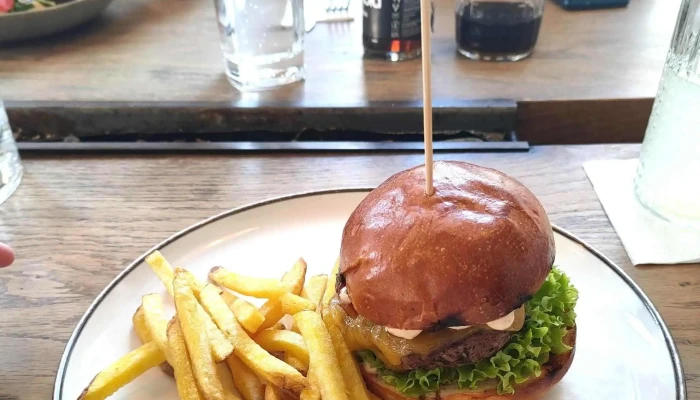 Nejen Bistro -  Bistro - Praha 8-karlín