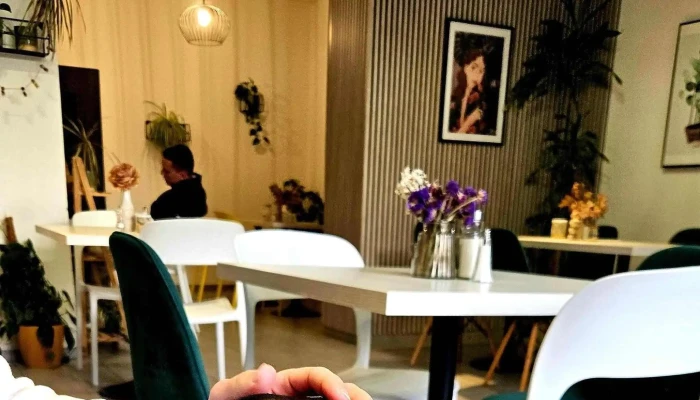 Nejen Kafe 2 -    Melnik Telefon - Ostruhova 63/2