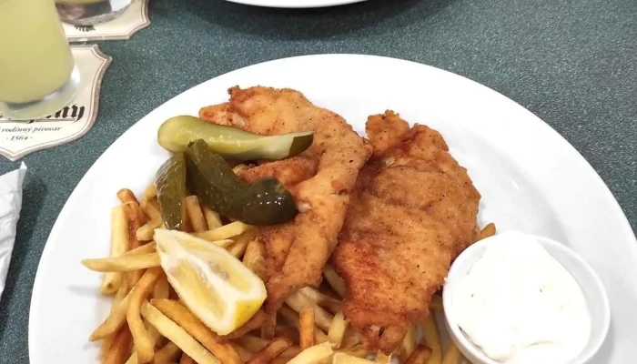 Novoveska Hospoda Fish And Chips - Nová Ves I-kolín 2
