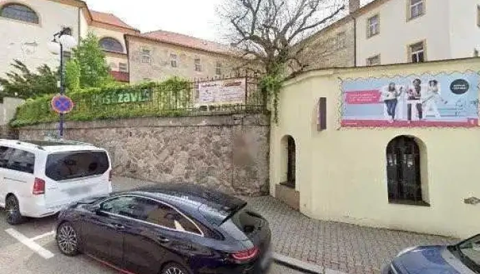 O2 Prodejna -  Street View A 360deg - Vnoučkova 165