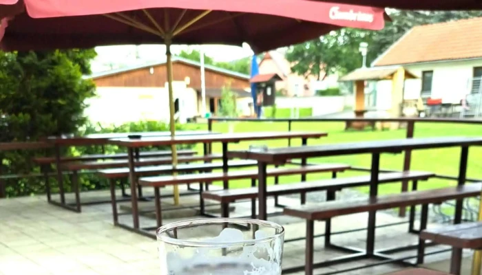 Obcerstveni Restaurace - X39g+f4