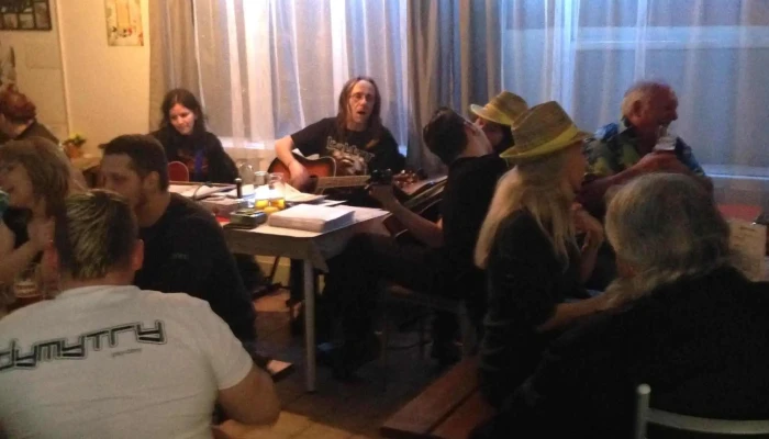 Obcerstveni U Podchodu Blizko Mě - Tř. 5. Května 475