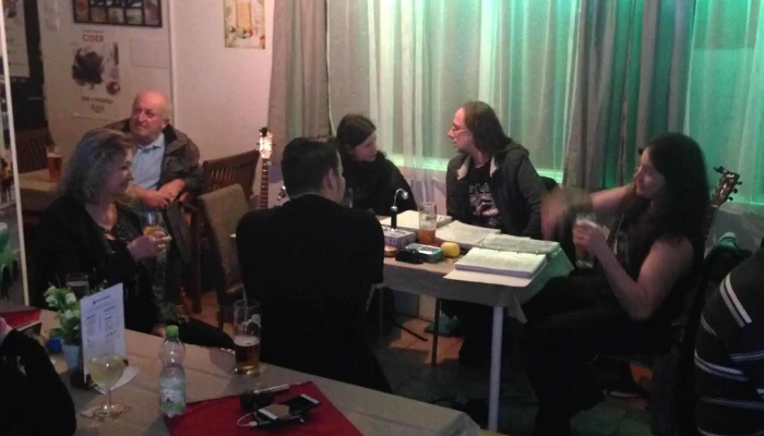Obcerstveni U Podchodu Oteviraci Doba - Tř. 5. Května 475