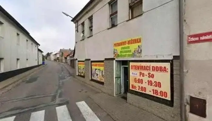Obcerstveni U Radnice Street View A 360deg - Žižkovo Nám. 65