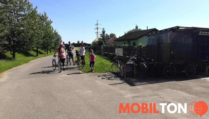 Občerstvení - 533 52 Staré Hradiště U Pardubic
