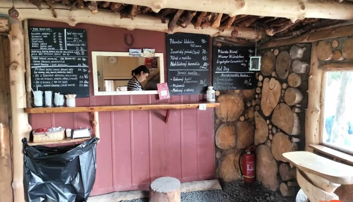 Občerstvení u Červené jámy - 12.815817297 50° 23' 34.1862234" N 12° 48' 56.9422674" E