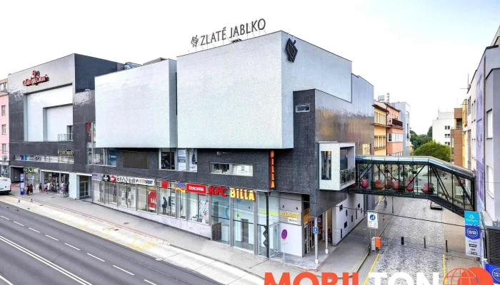 Oc Zlate Jablko Od Vlastnika - Nám. Míru 174