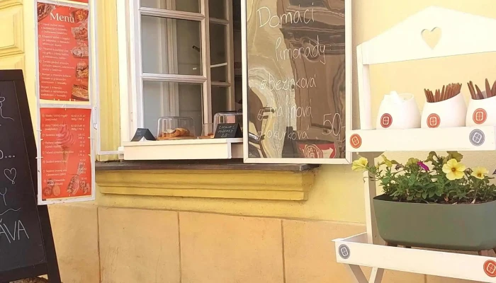 Okno U Hrádku - Barborská 25/7, Vnitřní Město 284 01