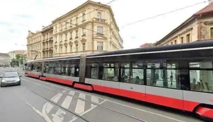 Opravnajablek Street View A 360deg - Praha 4-nusle