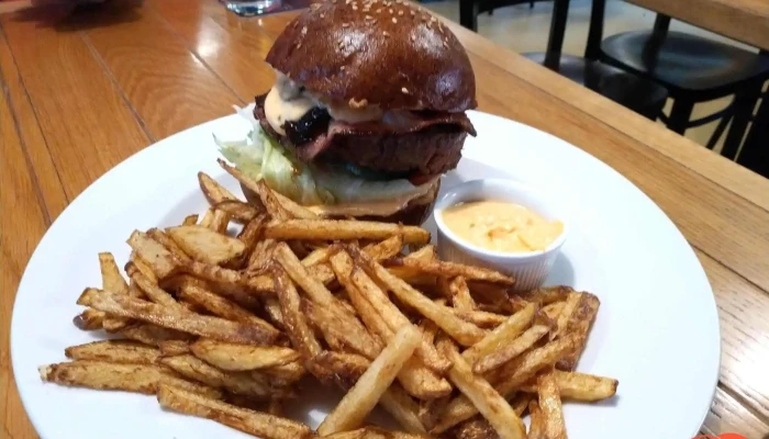 Original Pribram Hamburger - Politických Vězňů 301