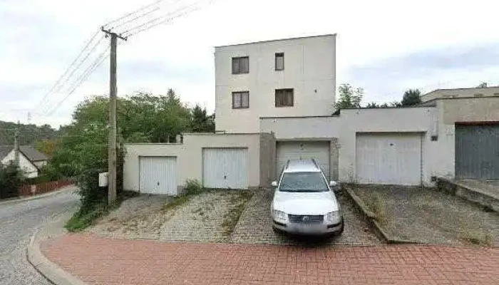 Paluba Vrane Nad Vltavou Street View A 360deg - Březovská 192