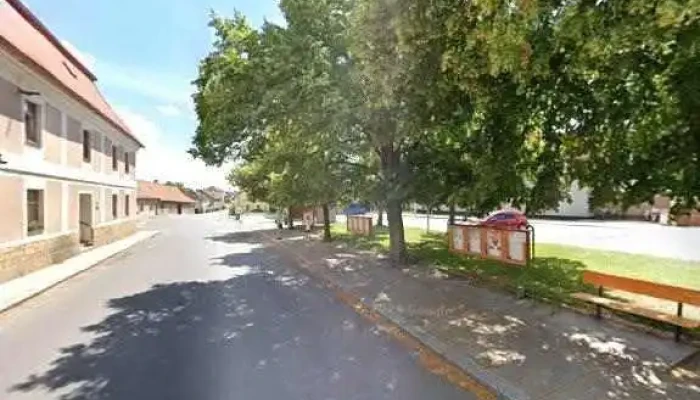Papaya Cakes -  Street View A 360deg - Masarykovo Nám. 1