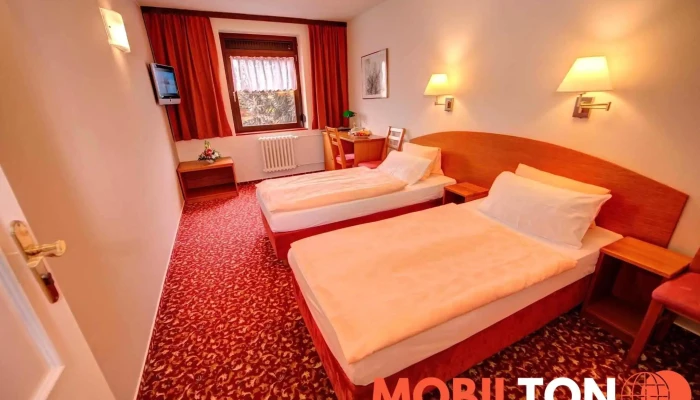 Park Hotel Pruhonice Pokoje - Uhříněveská 12