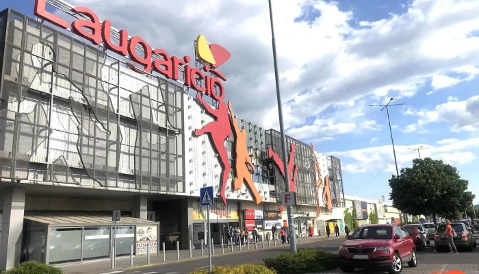 Pcexpres Laugaricio Od Vlastnika - Trenčín