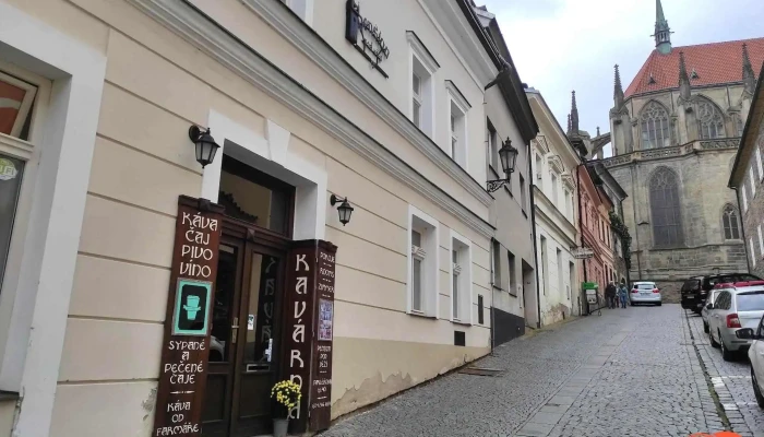 Pension Pod Vezi Vse - Parléřova 40