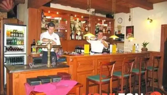 Penzion A Restaurace Mala Svata Hora Od Vlastnika - Dobříšská 326