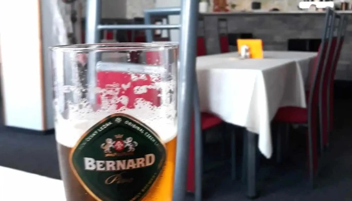 Penzion A Restaurace U Kasnych Jidlo A Piti - Rymaně 655